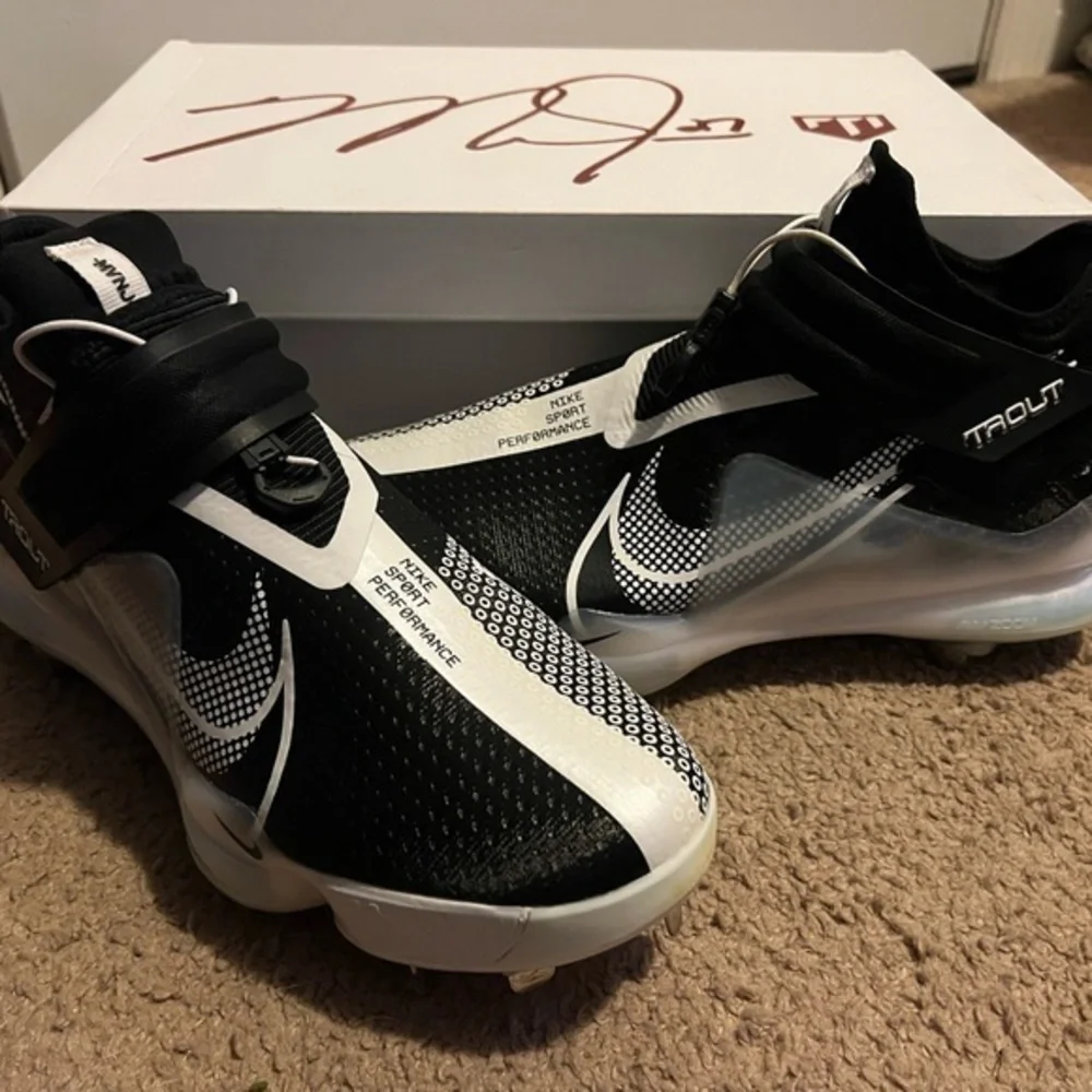 Men’s Nike Force Zoom‎ Baseball Cleats - Mike Trout (Size 11)